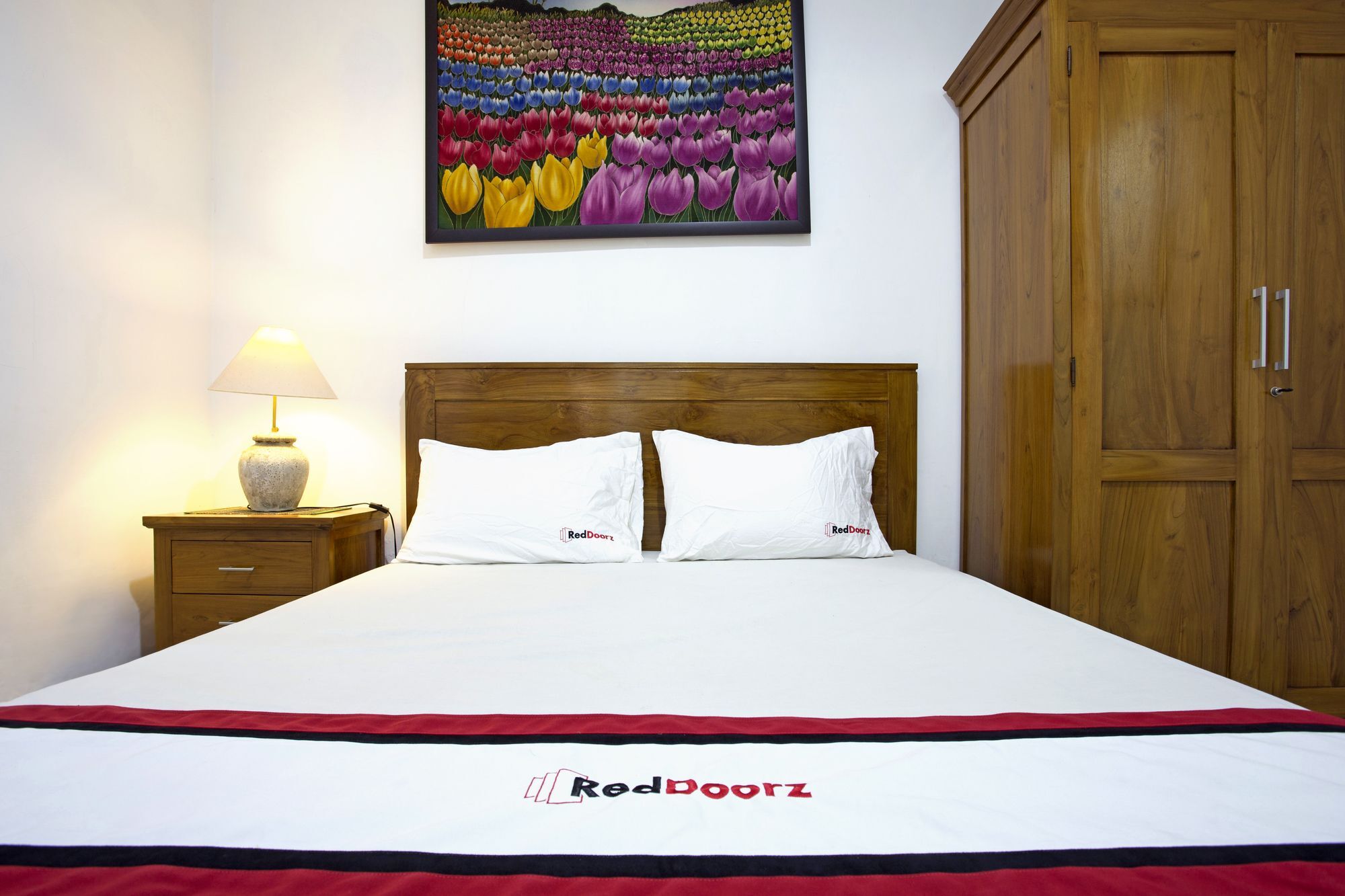 Reddoorz Near Adisucipto Airport Hotel Jogjakarta Buitenkant foto